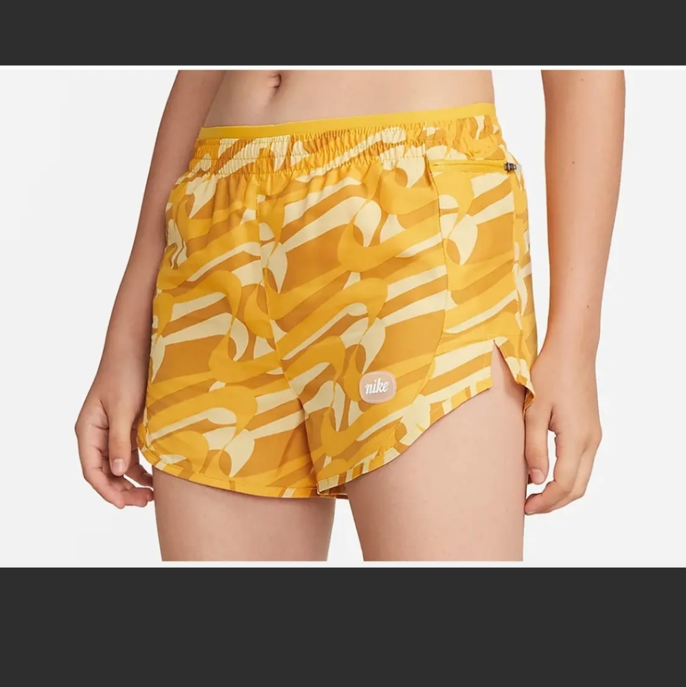 Women's Nike DRI fit icon clash tempo luxe shorts